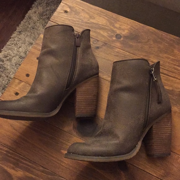Seychelles Like New Leather Booties - Picture 2 of 6